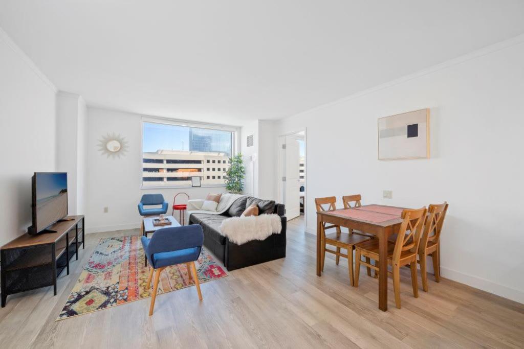 2br 3ba Beachfront In Town Cozysuites Atlantic City