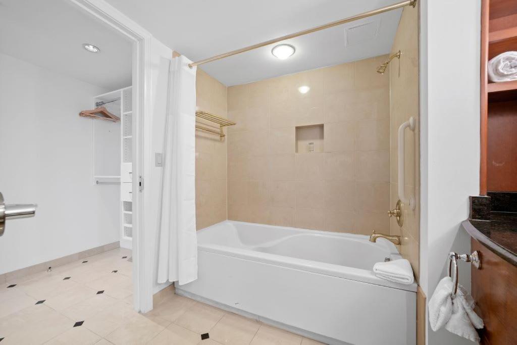 2br 3ba Beachfront In Town Cozysuites